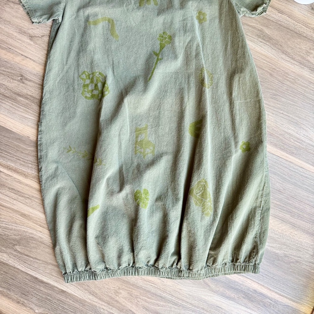 Hand-Painted‎ Olive Green Short Sleeve Pocket Dress Unique Artwear (Fits M/L) - Picture 9 of 11